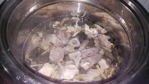 菜干煲猪肺（汤）