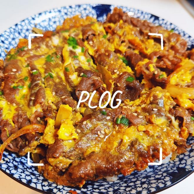 蛋包肥牛卷饭