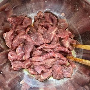 家常小炒牛肉（嫩滑爆赞）