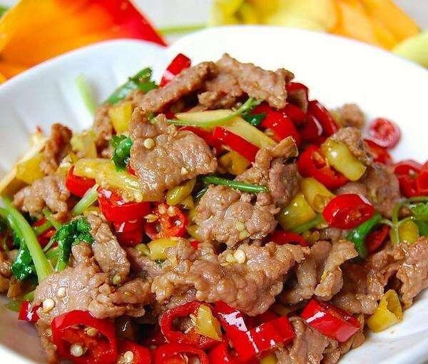 小炒牛肉（肉嫩味香）