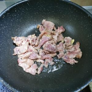 洋葱炒牛柳