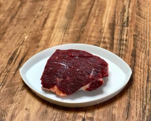 米饭杀手｜芹菜粒炒牛肉末