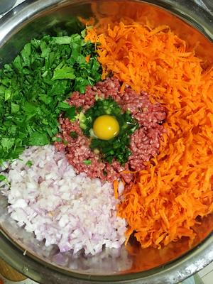 胡萝卜牛肉馅饺子，爽口不油腻