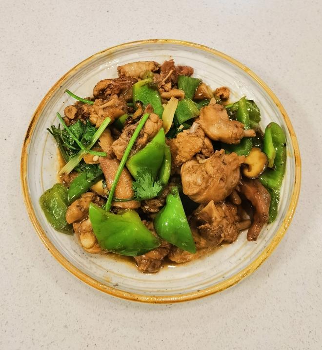 鲜香嫩滑的生炒童子鸡