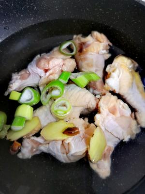 家常红烧小鸡翅根