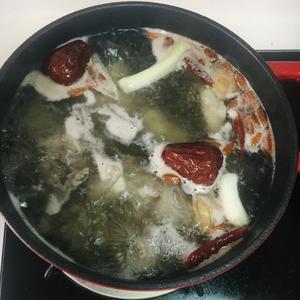 清炖滋补羊排汤