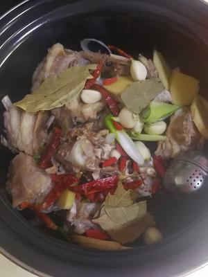 秘制羊蝎子(电高压锅)