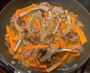 新疆羊排抓饭（出锅后米粒分明的秘密）