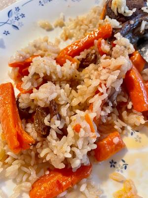 新疆羊排抓饭（出锅后米粒分明的秘密）