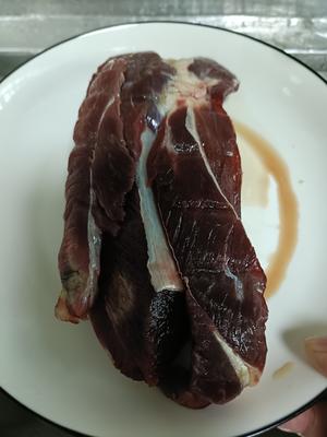 卤味晚餐（卤鸭翅卤鸭爪卤牛肉卤鹅蛋卤菜）