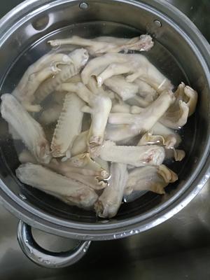 卤味晚餐（卤鸭翅卤鸭爪卤牛肉卤鹅蛋卤菜）