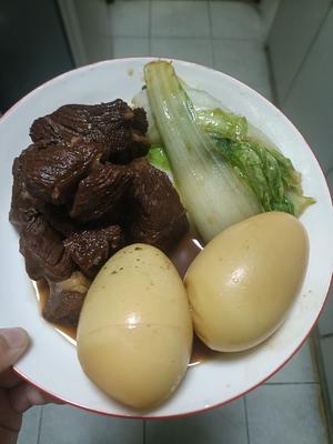 卤味晚餐（卤鸭翅卤鸭爪卤牛肉卤鹅蛋卤菜）