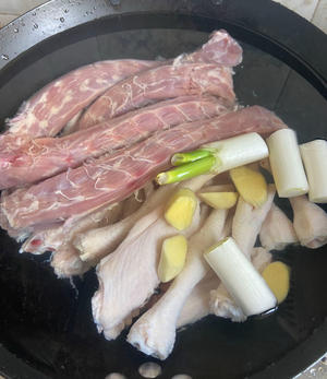 家庭版麻辣卤鸭货，卤鸭翅鸭脖，好吃的嗦手指！