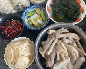 家庭版麻辣卤鸭货，卤鸭翅鸭脖，好吃的嗦手指！