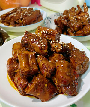 家庭版麻辣卤鸭货，卤鸭翅鸭脖，好吃的嗦手指！