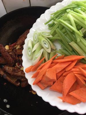 干锅香辣鸭翅