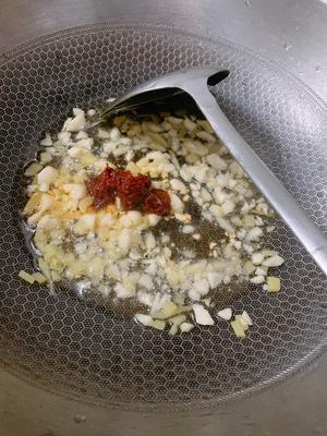巨巨巨好吃😋香辣鸭翅
