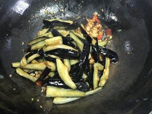 开胃下饭菜！巨简单的家常鱼香茄子煲