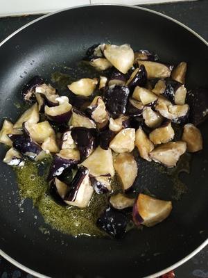 家常菜|红烧茄子