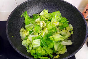 这才是孜然甘蓝正确的做法，饭店的味道，错过就可惜了