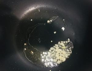 豌豆苗肉丸汤