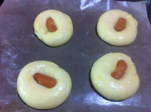 脆皮肠仔餐包