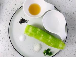 凉拌莴笋丝