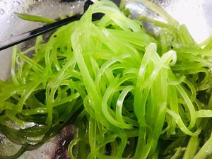 凉拌莴笋丝