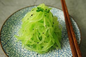 凉拌莴笋丝