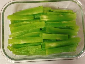 夏日必备神器！酸辣爽口的腌莴笋