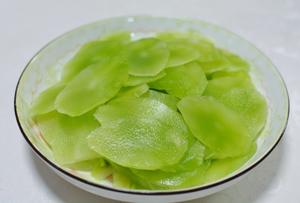 莴笋炒腊肠
