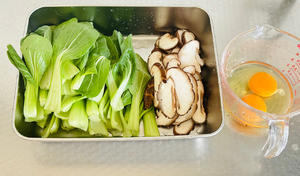 香菇油菜炒鸡蛋
