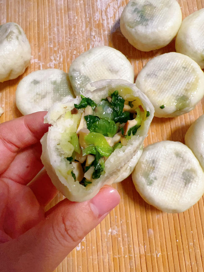 香菇油菜小笼包