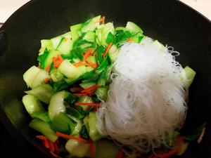 油菜粉丝炒鸡蛋