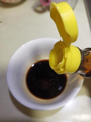 【凉拌皮蛋】酱汁这样调，好吃又爽口，美味翻倍