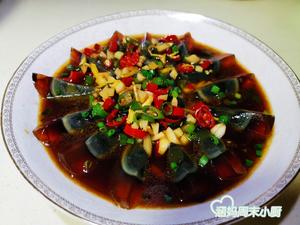 【凉拌皮蛋】酱汁这样调，好吃又爽口，美味翻倍