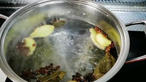 土法腌制100%出沙出油的五香咸鸭蛋