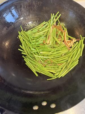 不时不食-芦蒿炒咸肉香干