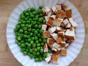 豌豆炒香干