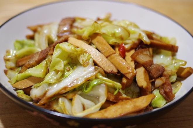 手撕包菜炒香干