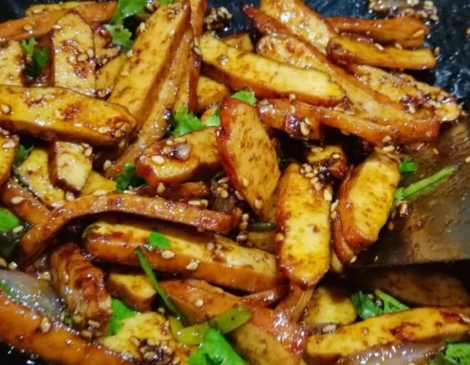 一吃就停不下来的～麻辣香干😋