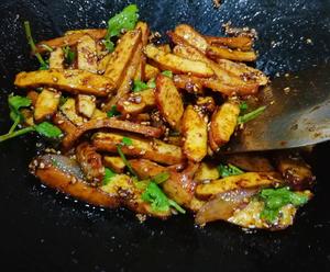 一吃就停不下来的～麻辣香干😋
