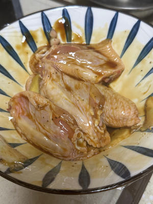 【鸡翅新吃法】咸蛋黄焗鸡翅