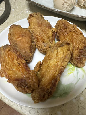 【鸡翅新吃法】咸蛋黄焗鸡翅