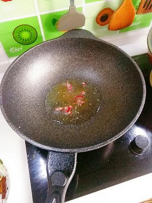韭菜炒素鸡