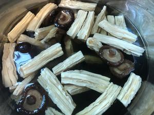 【素食者福利】比肉还好吃的素烧腐竹