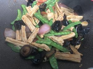 【素食者福利】比肉还好吃的素烧腐竹