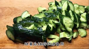 开胃菜：凉拌腐竹(附上灵魂拌汁)
