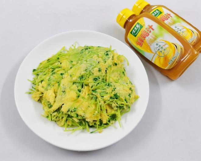 豆苗炒鸡蛋~太太乐鲜鸡汁快手菜