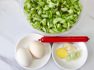 火腿鸡蛋炒黑豆苗